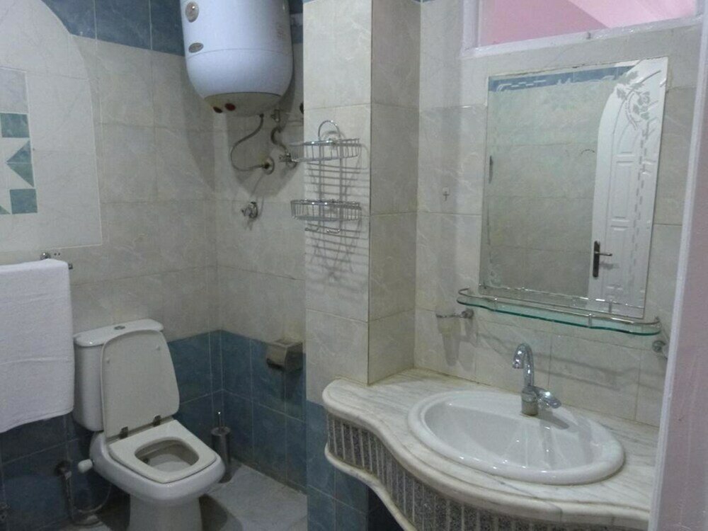 Фото Spring Hotel Luxor