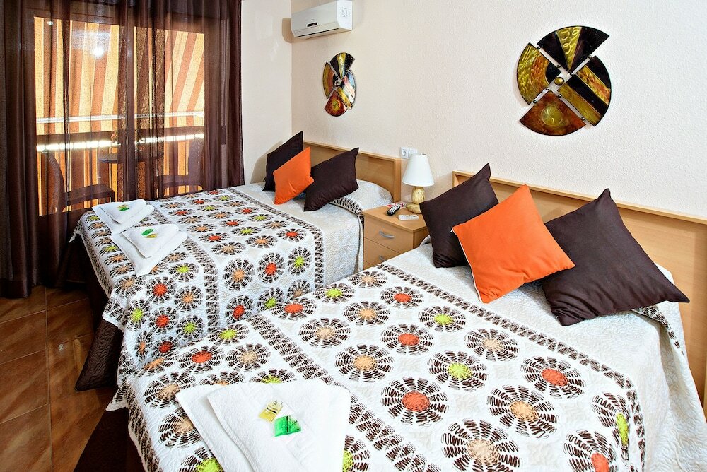 Фото Hostal Carrizo