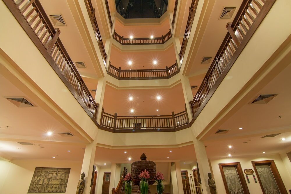 Фото отеля 2