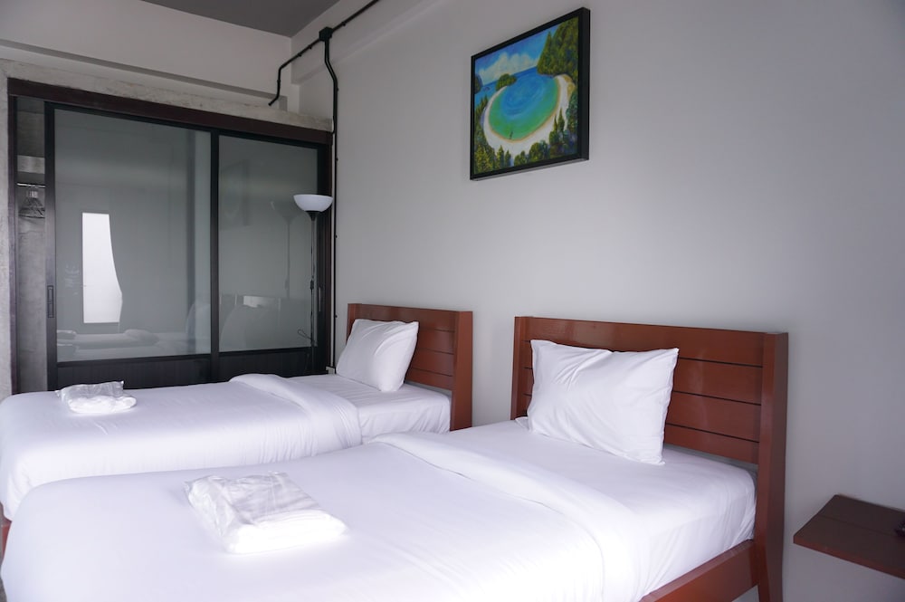 Фото The Ele Hotel