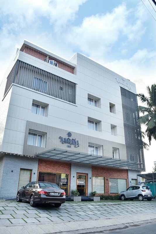 Гостиница Navaratna Inn A Luxury Hotel