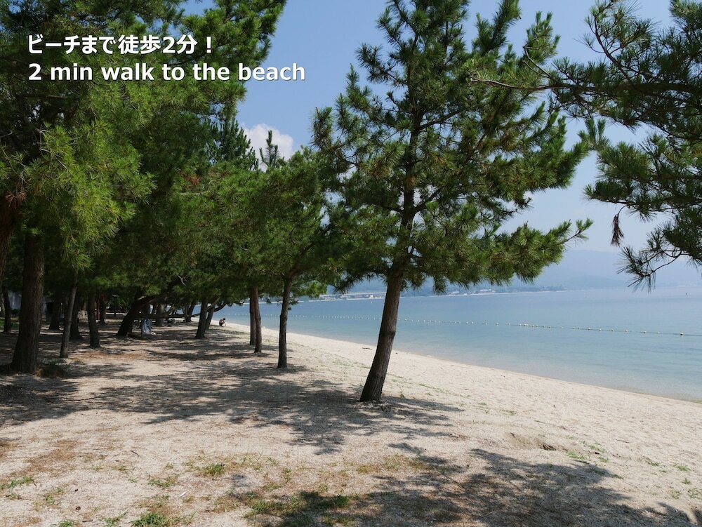 Фото J-Hoppers Lake Biwa Guesthouse