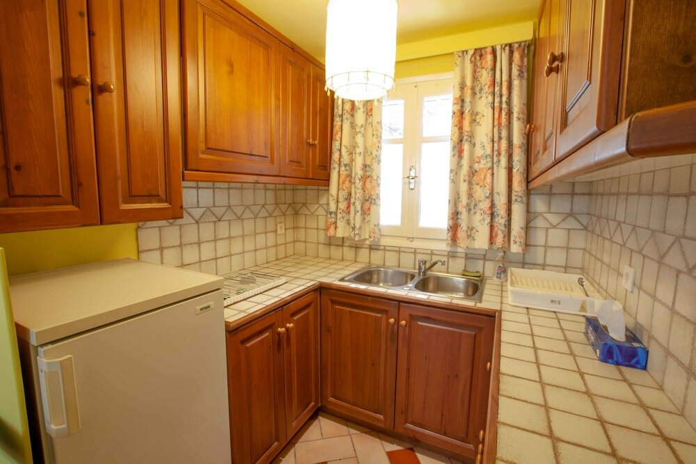 Фото Beautiful mini eco farmhouse