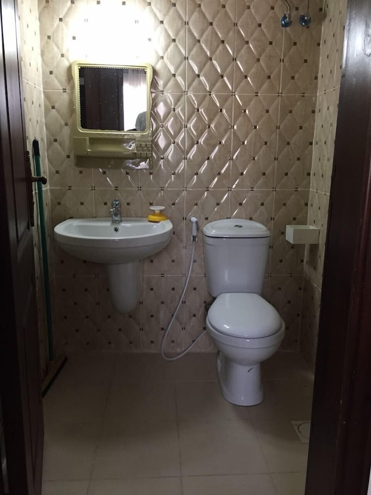 Фото Ikhwa studio apartments -Female guests only-