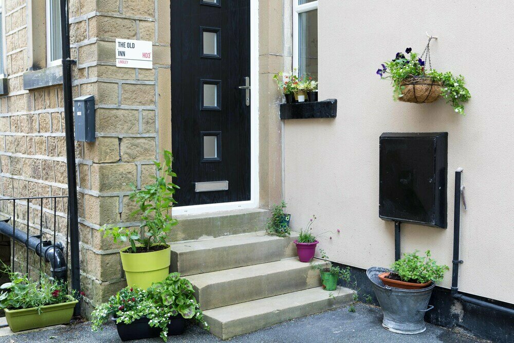 Hotel The Old Inn, Huddersfield, photo