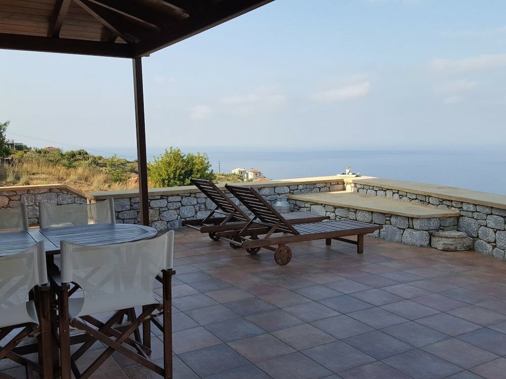 Фото Rathimata villas