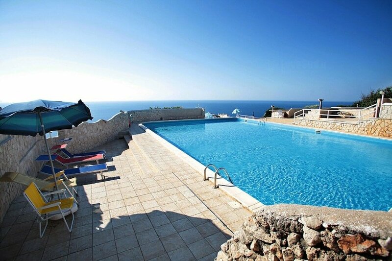 Гостиница Gabbiano Pool Residence