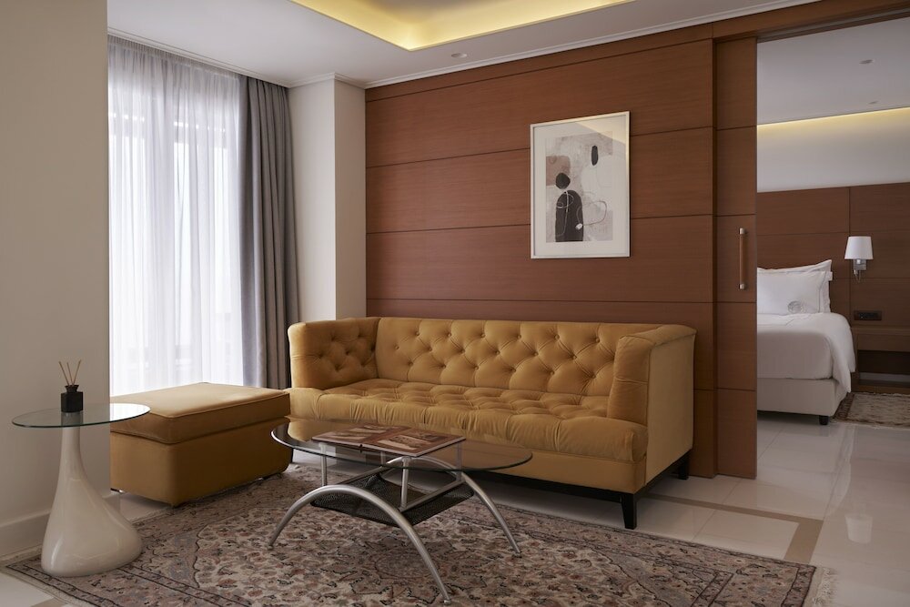 Фото Bellevue On The Beach Suites