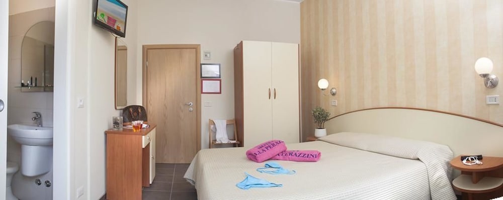 Фото Hotel Villa Perazzini