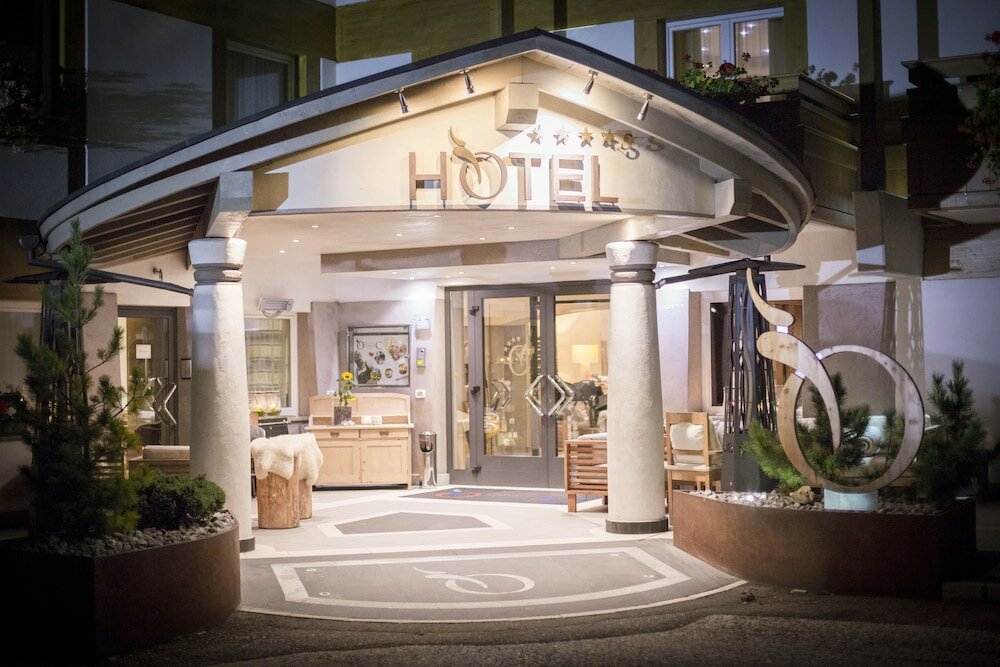 Фото отеля 2