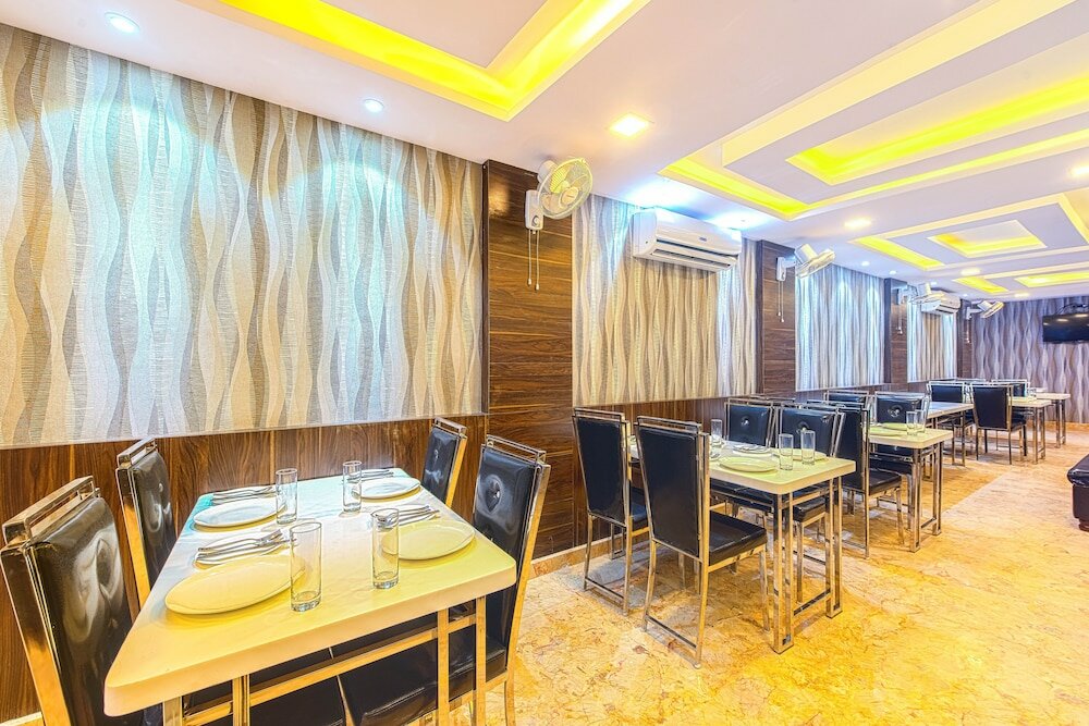 Фото Treebo Trend Orion Sapphire