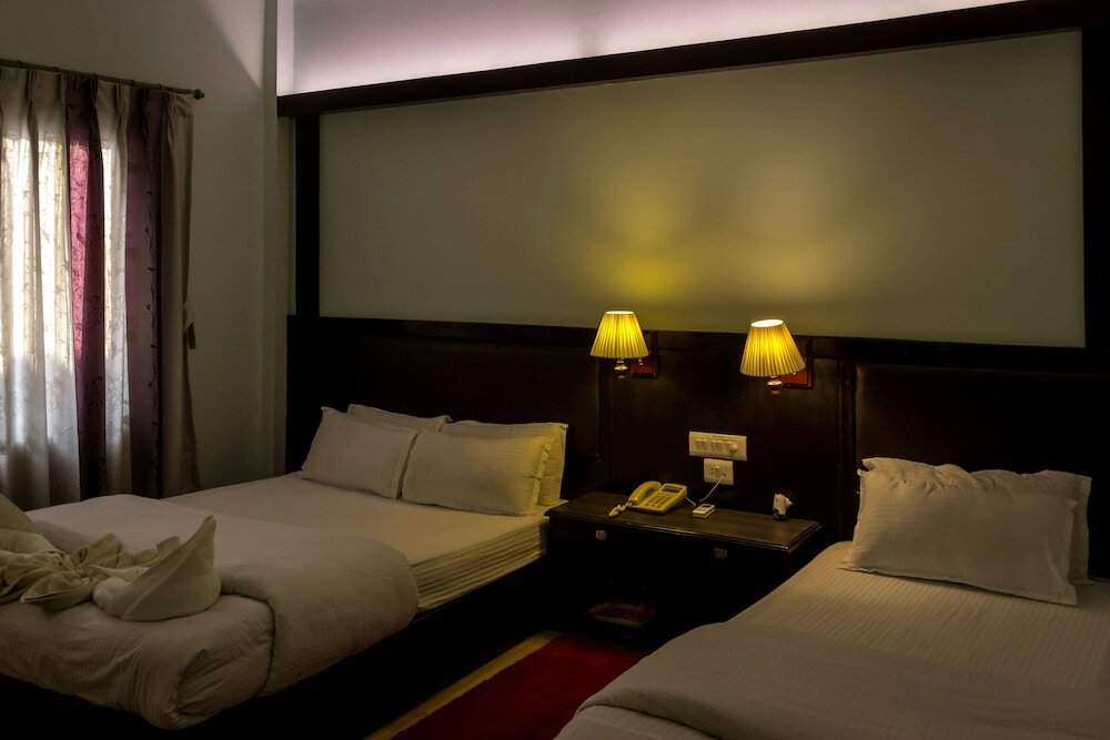 Фото Hotel Ananda Inn