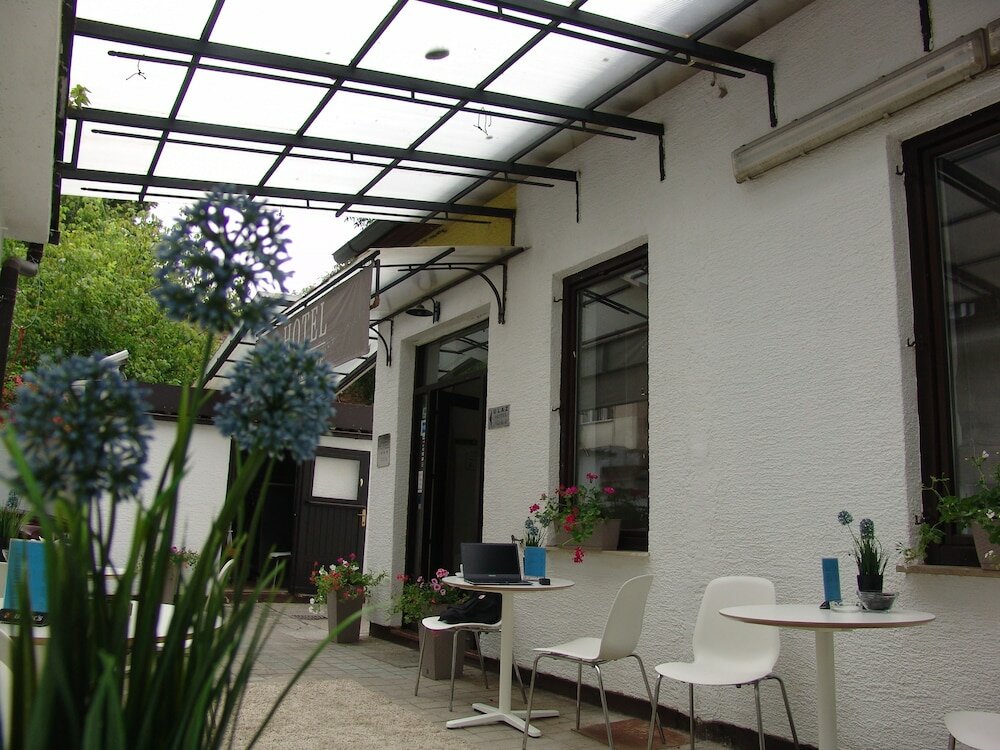 Фото Отель Maksimir