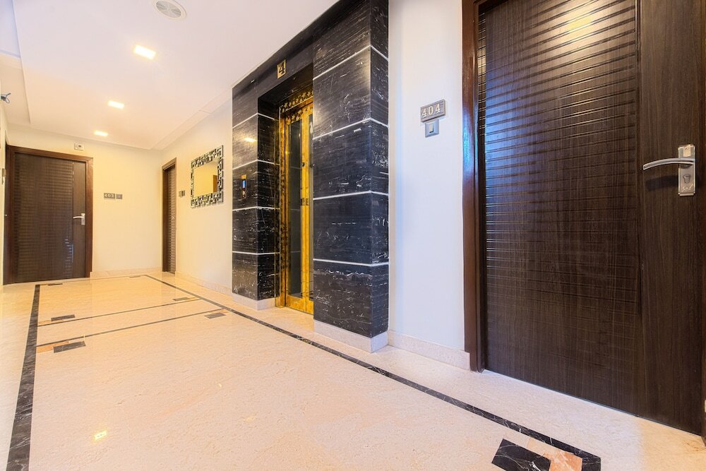 Фото Treebo Trend Orion Sapphire