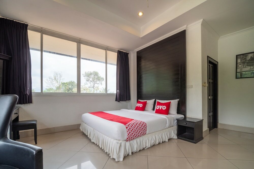 Фото Oyo 835 Koh Chang Luxury Hotel