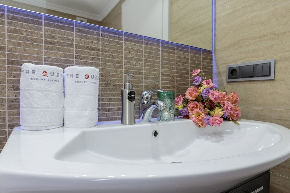 Фото The Queen Luxury Apartments Villa Vinicia