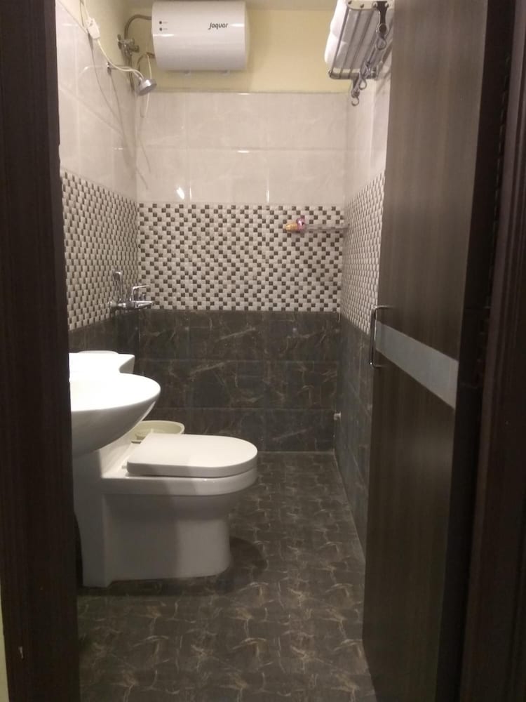 Фото Hotel Olympia Inn