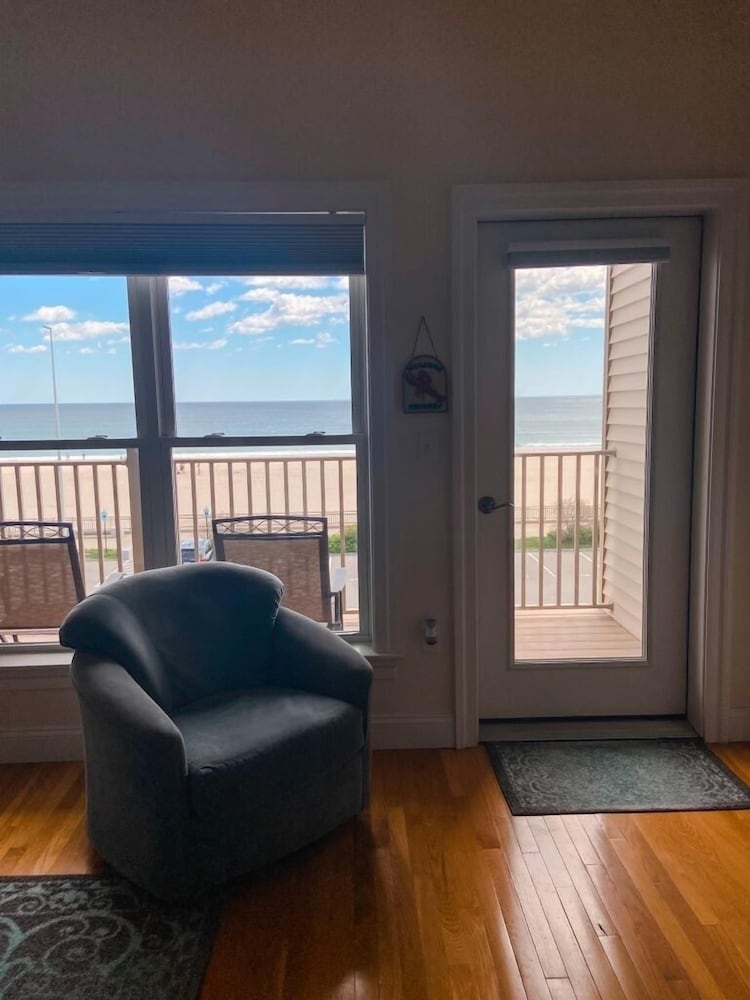 Фото Sea Spray Condo