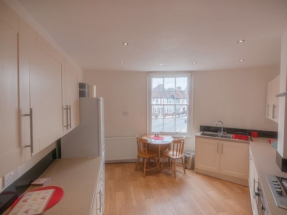 Фото Luxury Town Centre Apartment Stratford Upon Avon