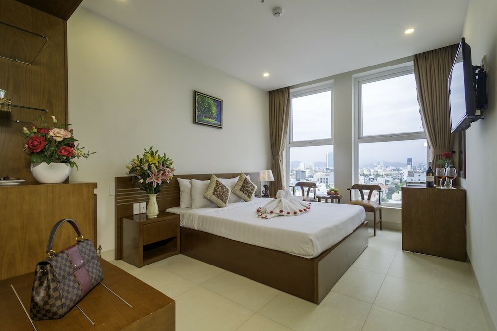 Фото Golden Light Hotel