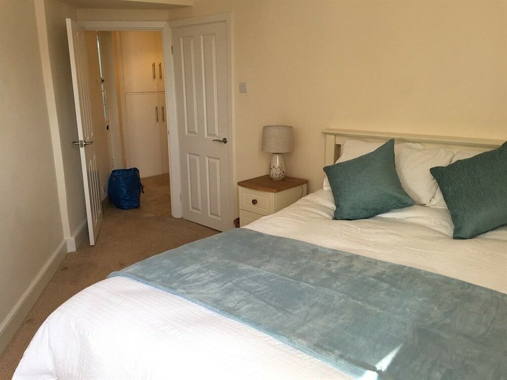 Фото Luxury Town Centre Apartment Stratford Upon Avon