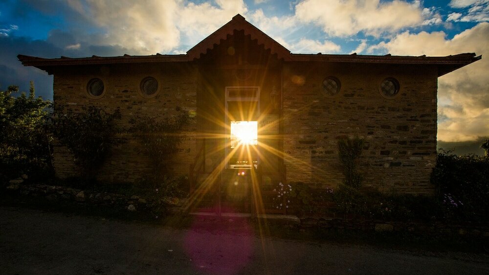 Фото Neemrana's - Ramgarh Bungalows