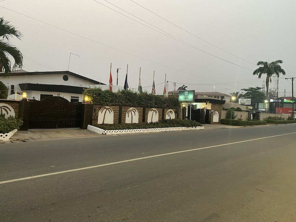 Фото Hill View Hotel West Airport