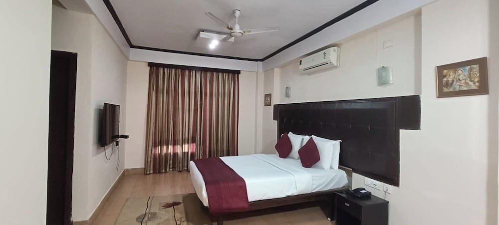 Фото Hotel Polo Orchid