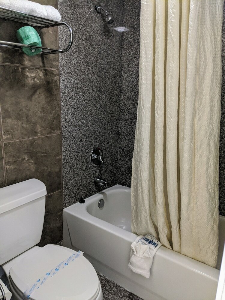 Фото Lake Houma Inn