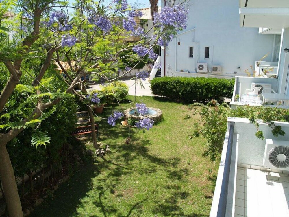 Фото Kleopatra Traditional Hotel Apartments