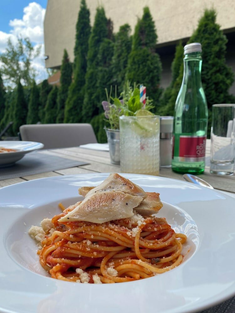 Фото Hotel Dolphin