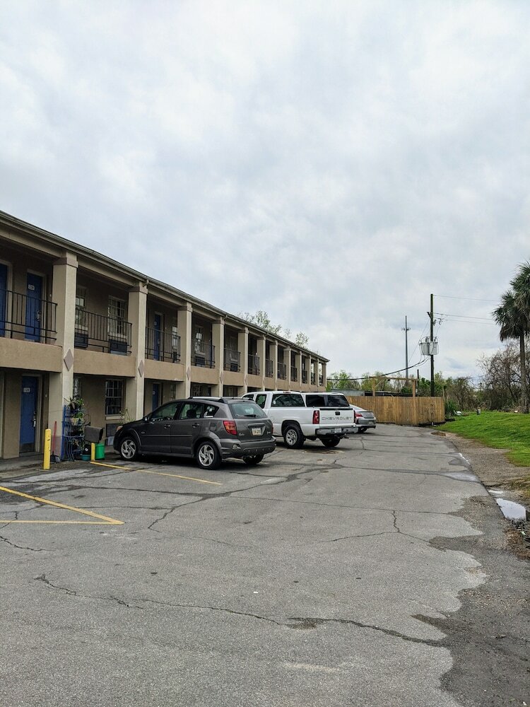 Фото Lake Houma Inn