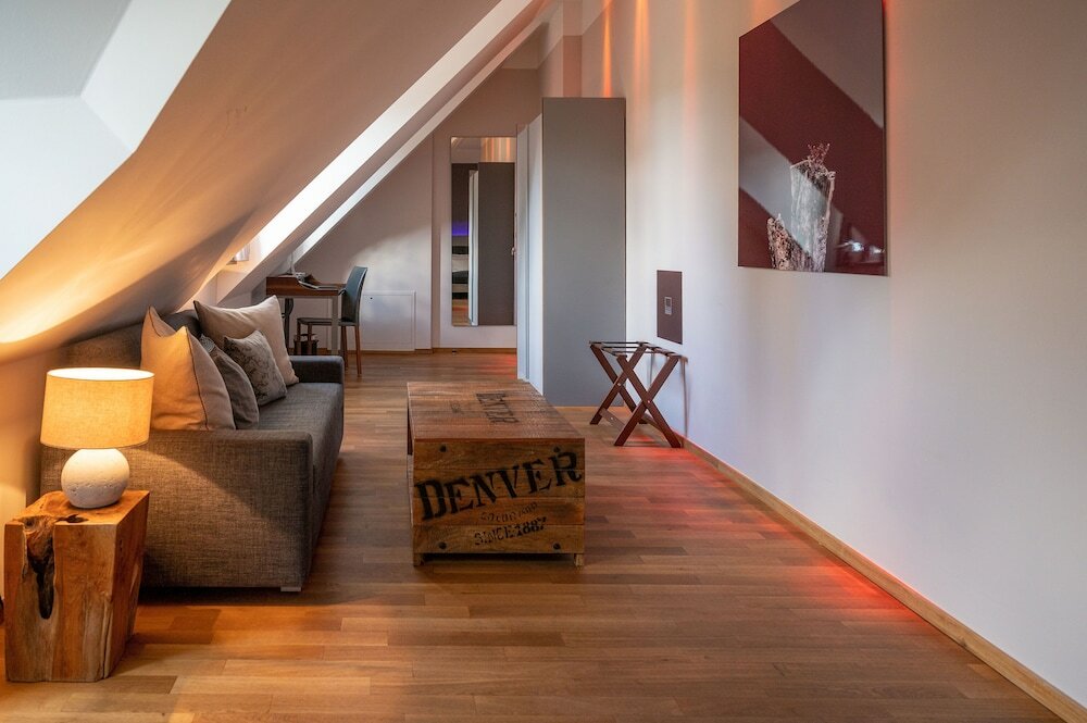 Фото Qube Hotel Bergheim