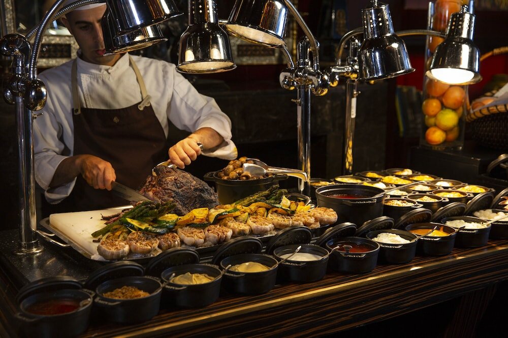 Фото Four Seasons Hotel Beirut