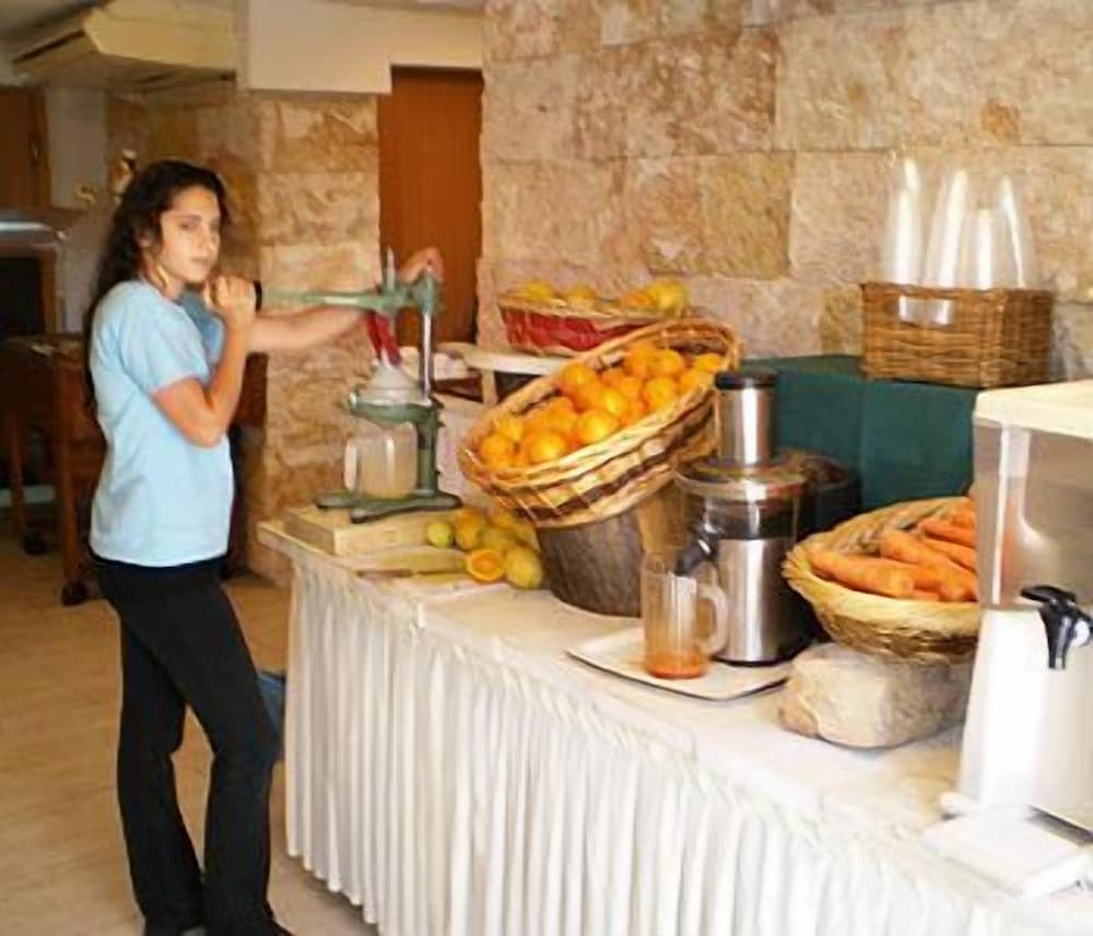 Фото Hotel Marom