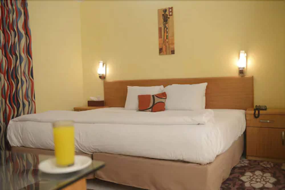 Фото Airside Hotel