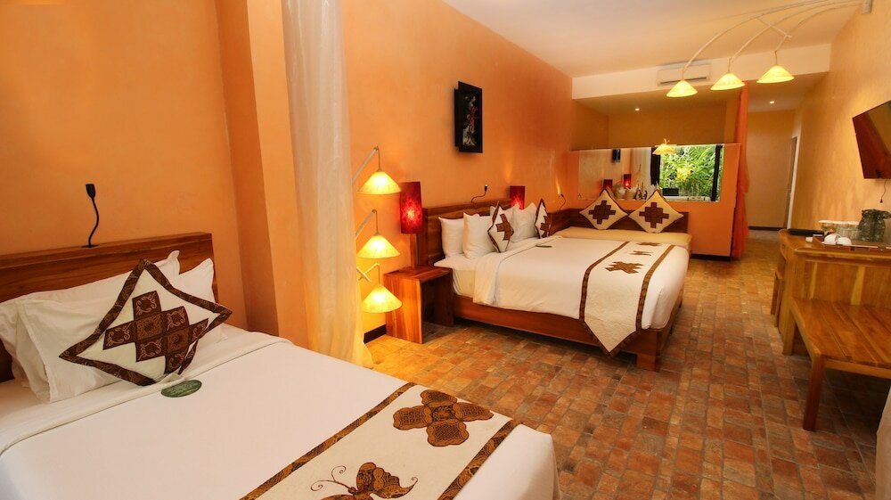 Фото Petit Hotel Bali