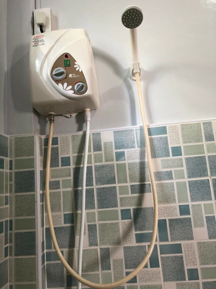 Фото Honeycomb Tourist Inn