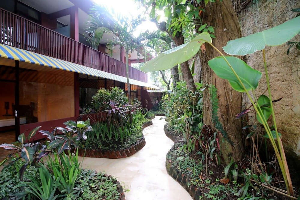 Фото Petit Hotel Bali