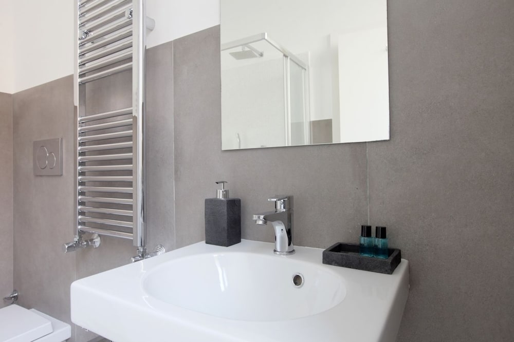 Фото Suite Maggiore