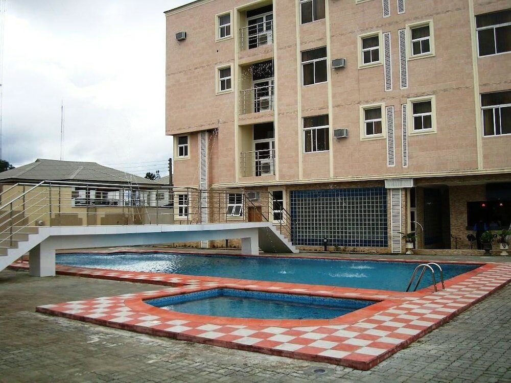 Фото отеля 2