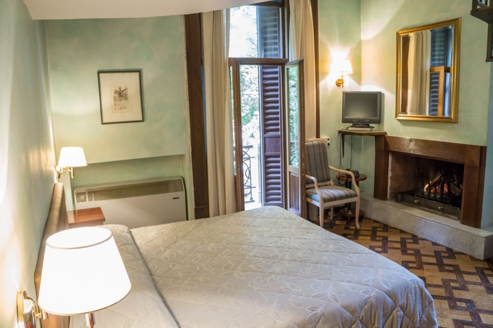 Фото Hotel Villa Mon Repos