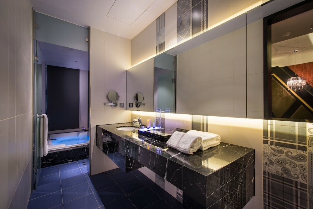 Фото Uher Luxury Resort & Hotel