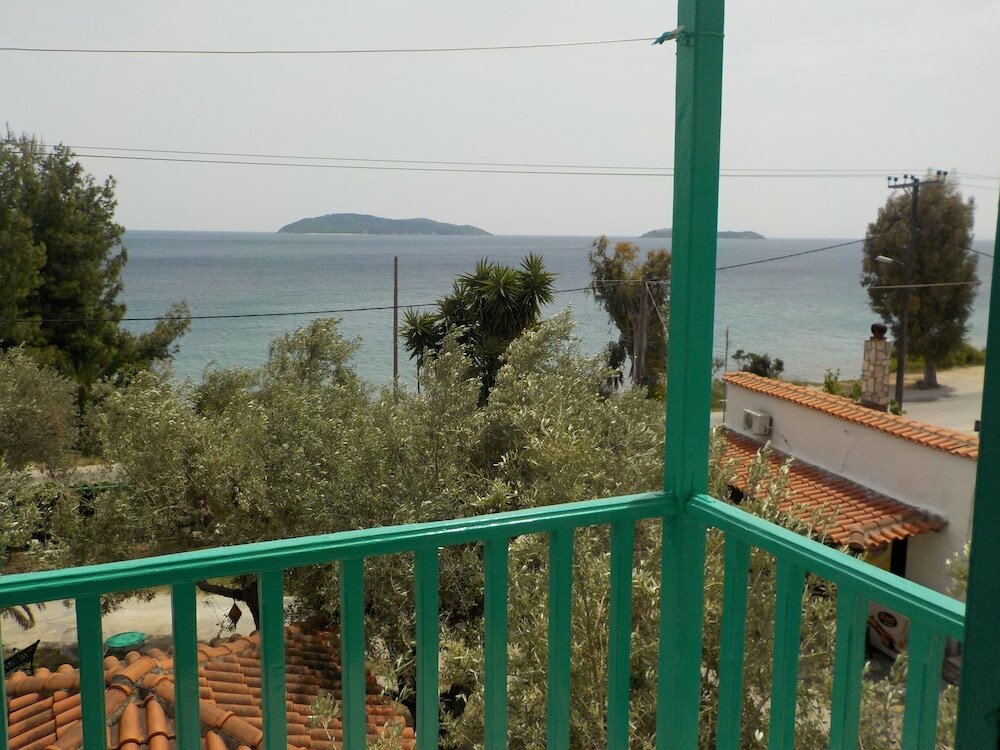 Фото Azalea Studios