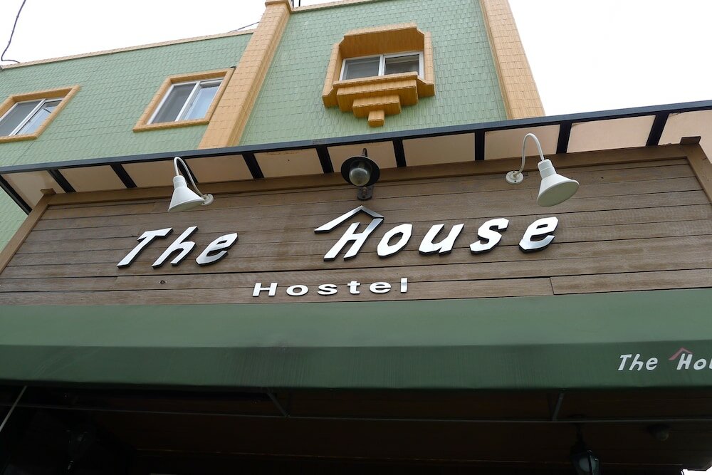 Фото The House Hostel