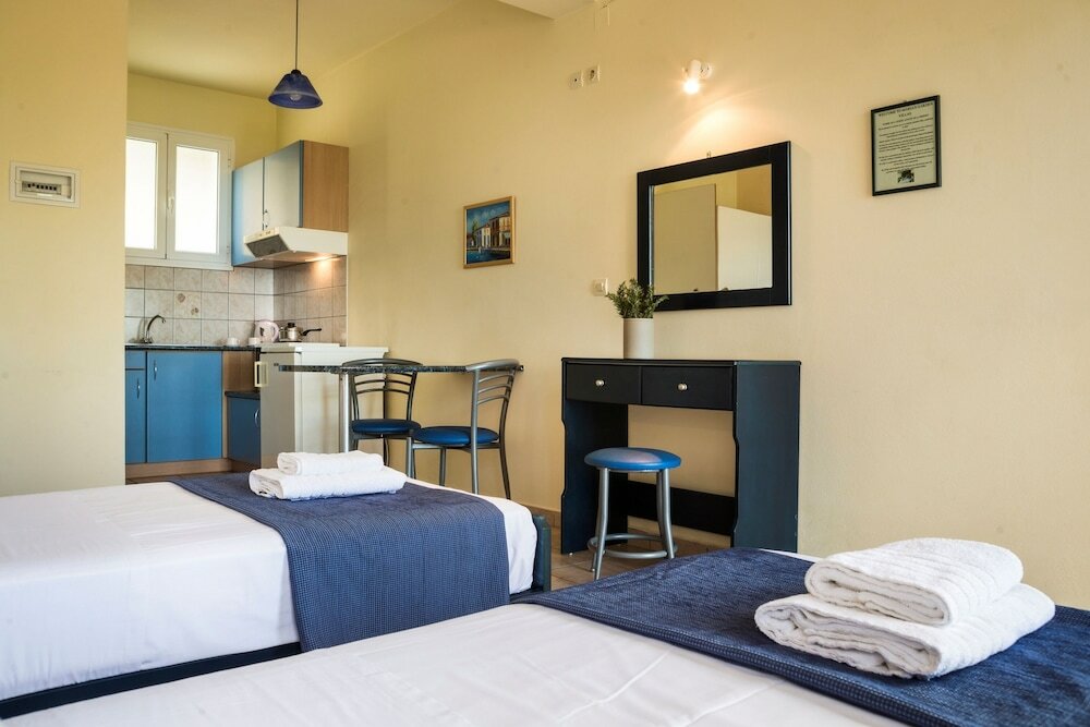 Фото Marias Garden Apartments