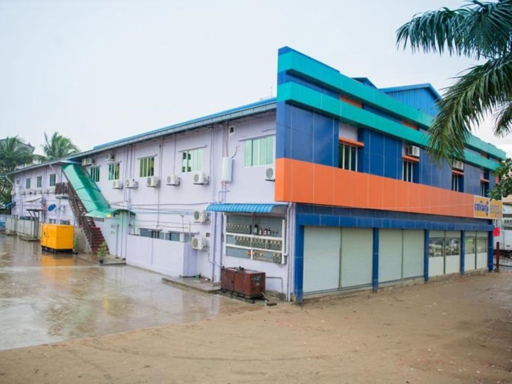 Фото Aung Tha Pyay Hotel 2