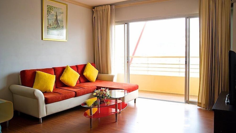 Фото Suwannin Residence