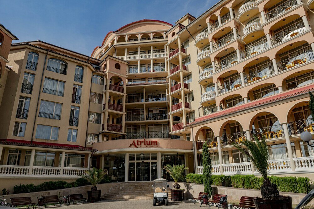 Фото отеля 1