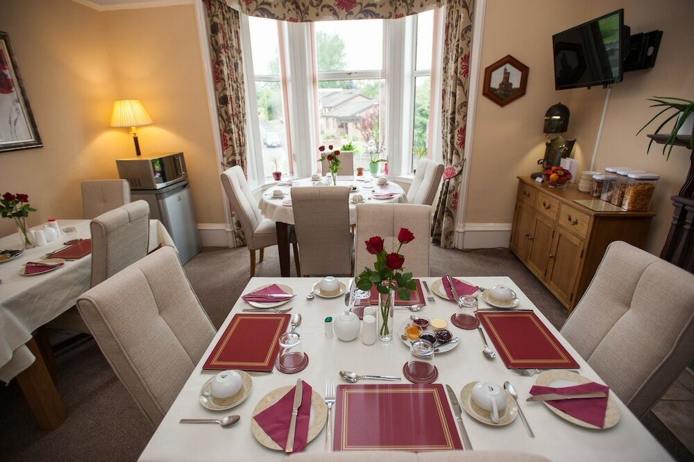 Фото Dean Park Guest House